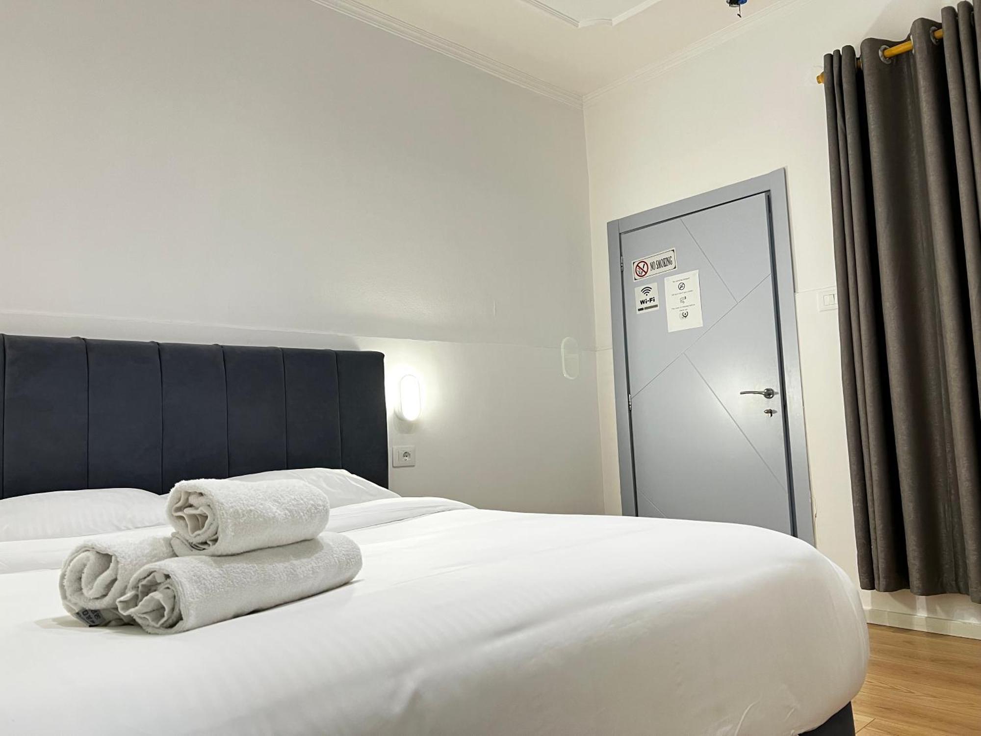 Tirana Square Hotel المظهر الخارجي الصورة